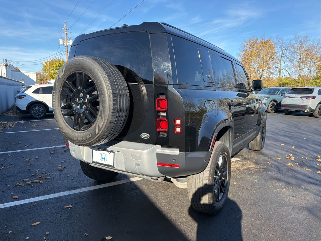 Thumbnail: 2021 Land Rover Defender - 5