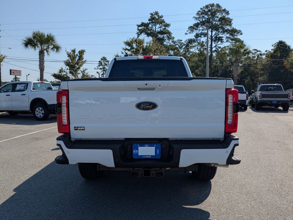2026 Ford Super Duty F-350 SRW LARIAT