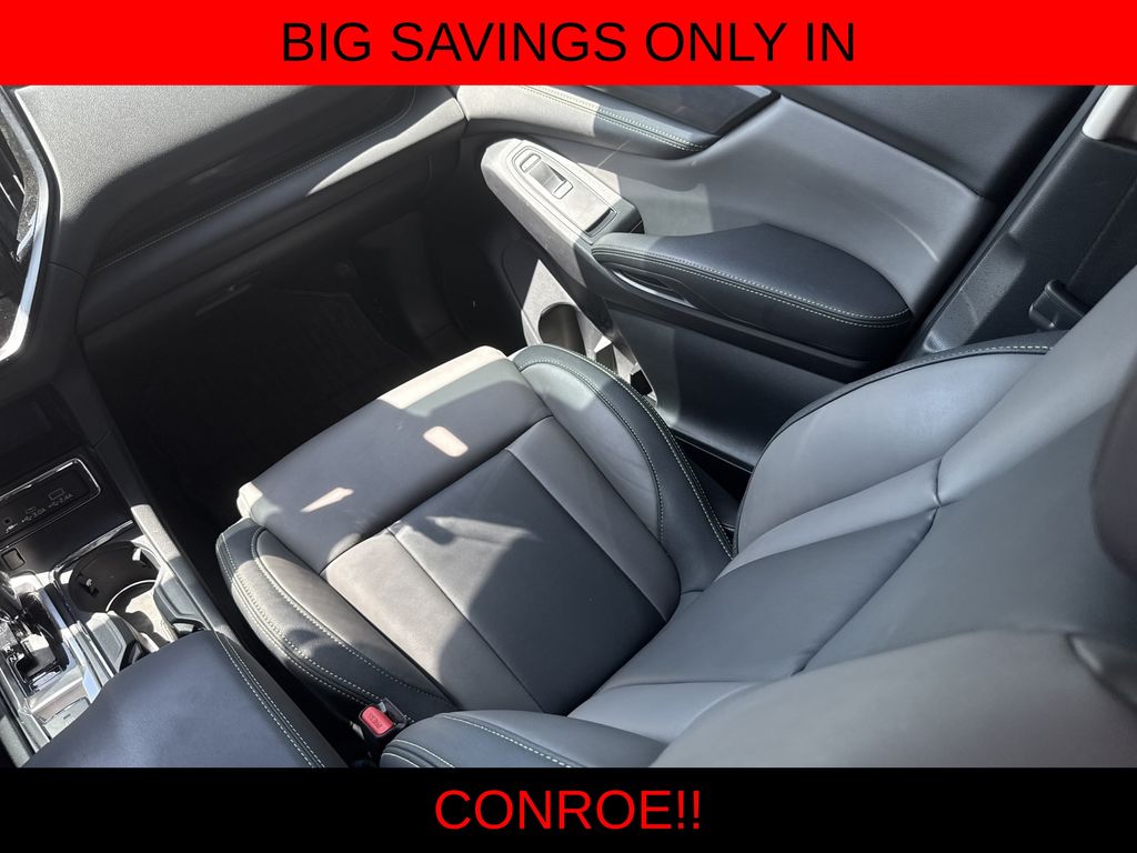2024 Subaru Ascent Onyx Edition White at AutoSavvy Houston Southwest