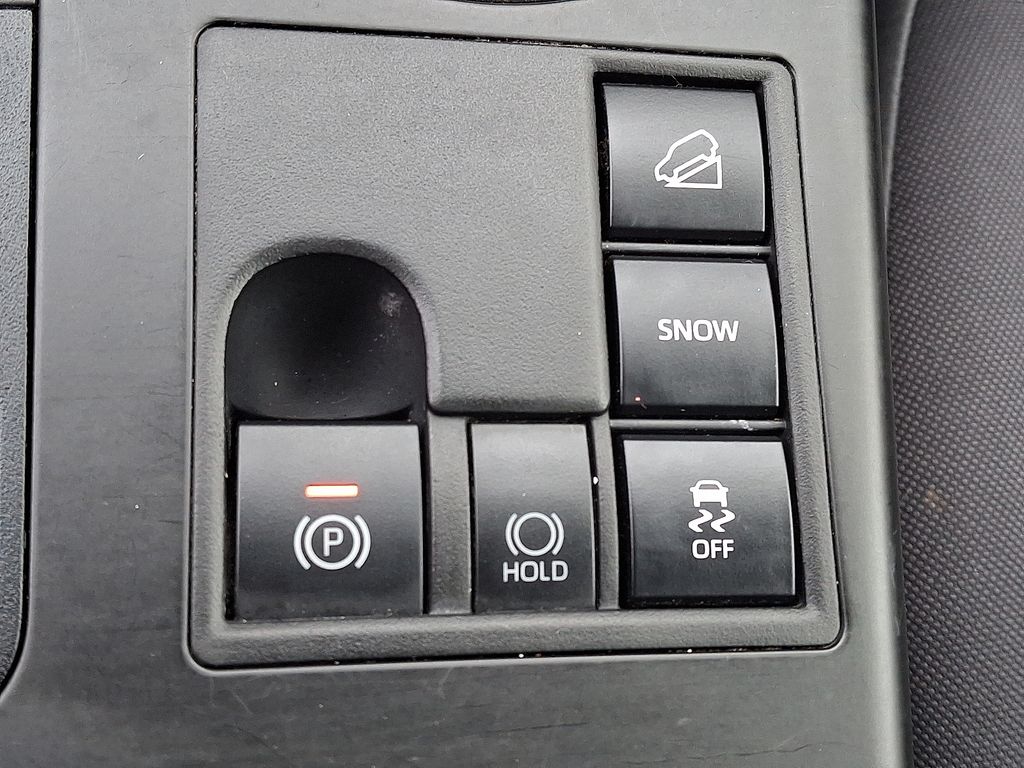 2024 Toyota Highlander — photo 25