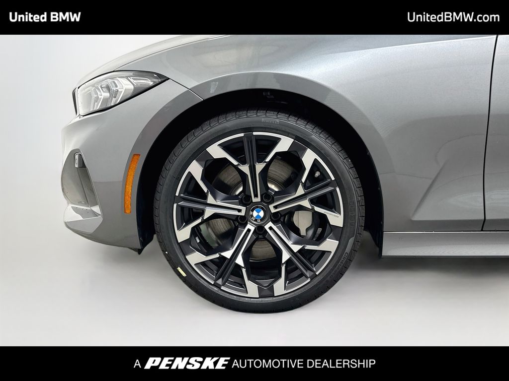 Thumbnail: 2026 BMW 3 Series - 9