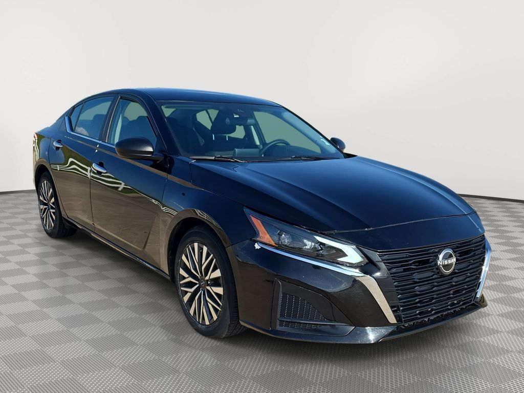 2024 Nissan Altima SV