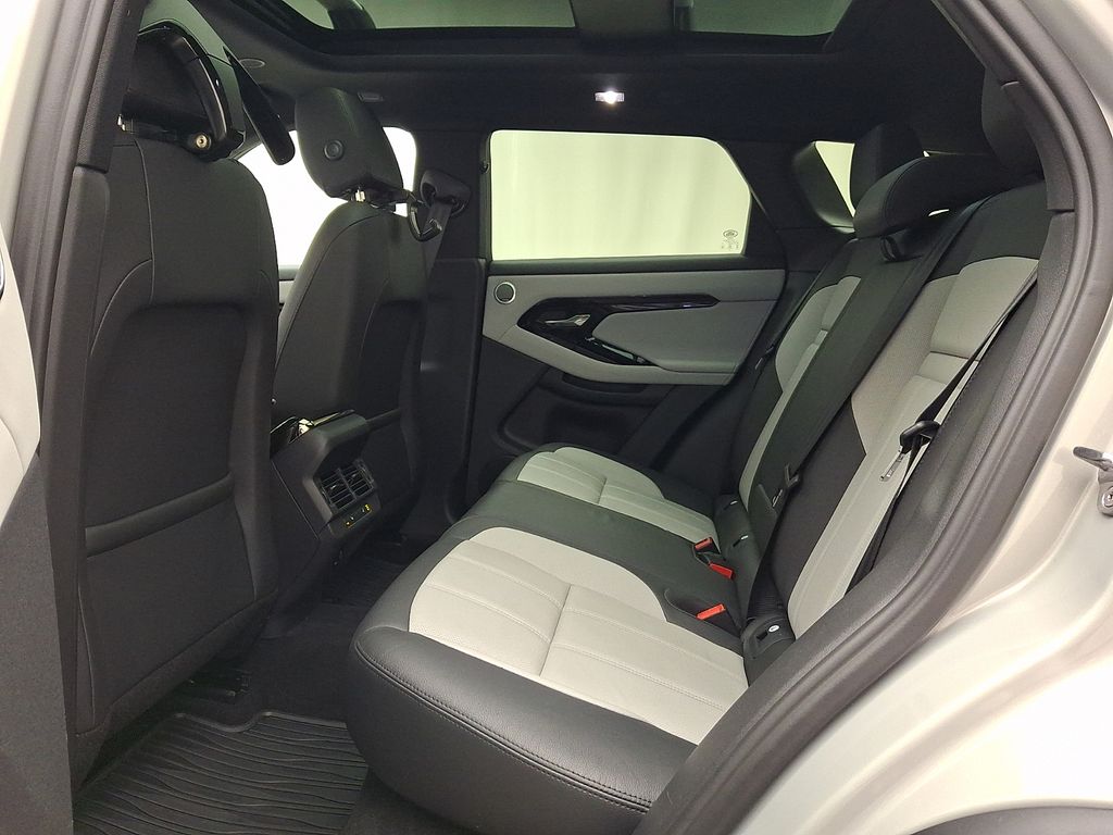 Thumbnail: 2026 Land Rover Range Rover Evoque - 10