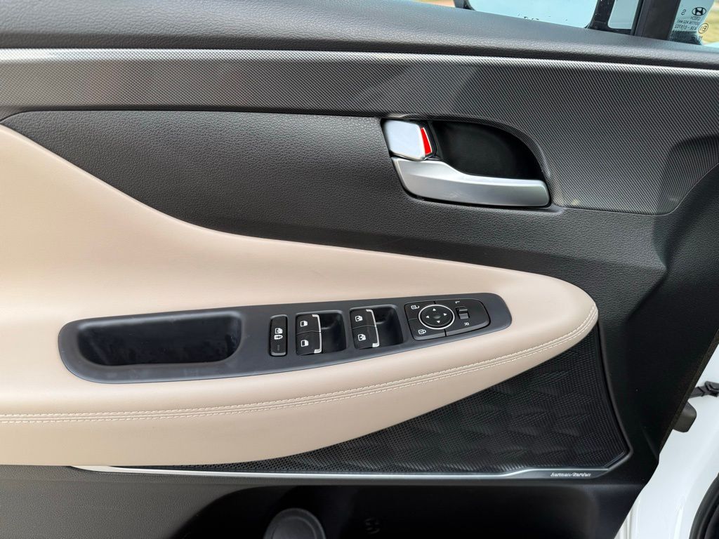 Thumbnail: 2023 Hyundai Santa Fe - 10