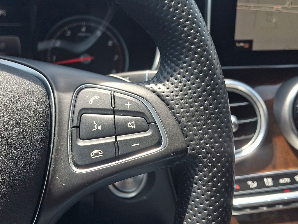 Thumbnail: 2017 Mercedes-Benz C-Class - 23