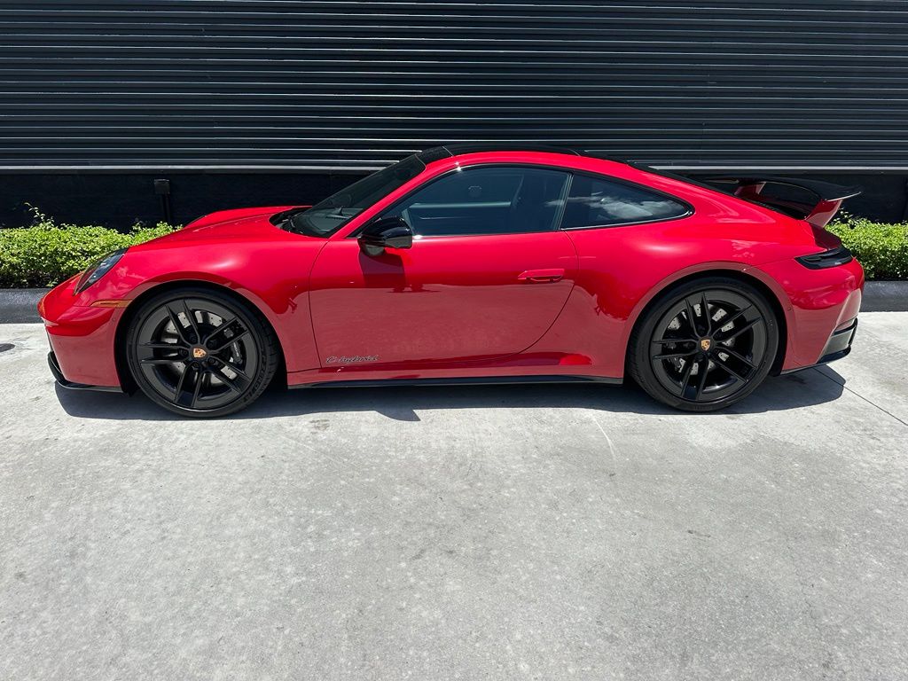 Thumbnail: 2026 Porsche 911 - 2