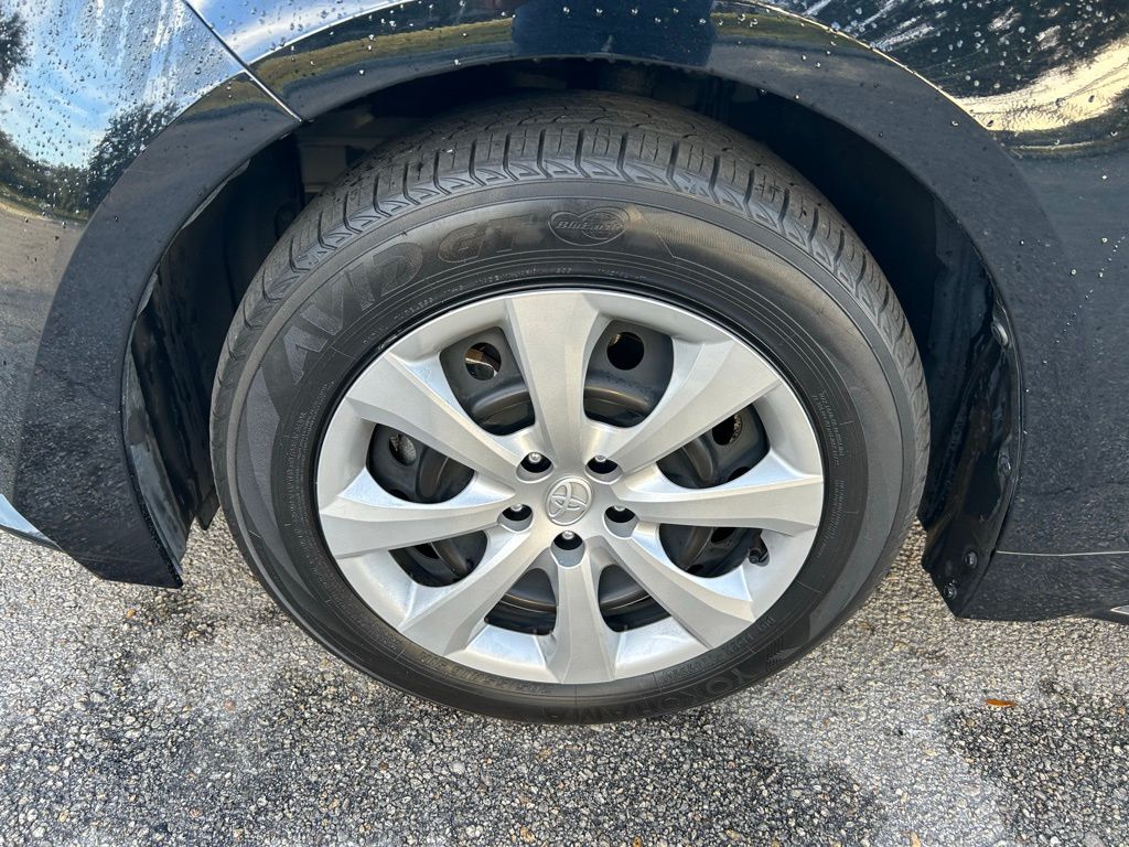 Thumbnail: 2024 Toyota Corolla - 9