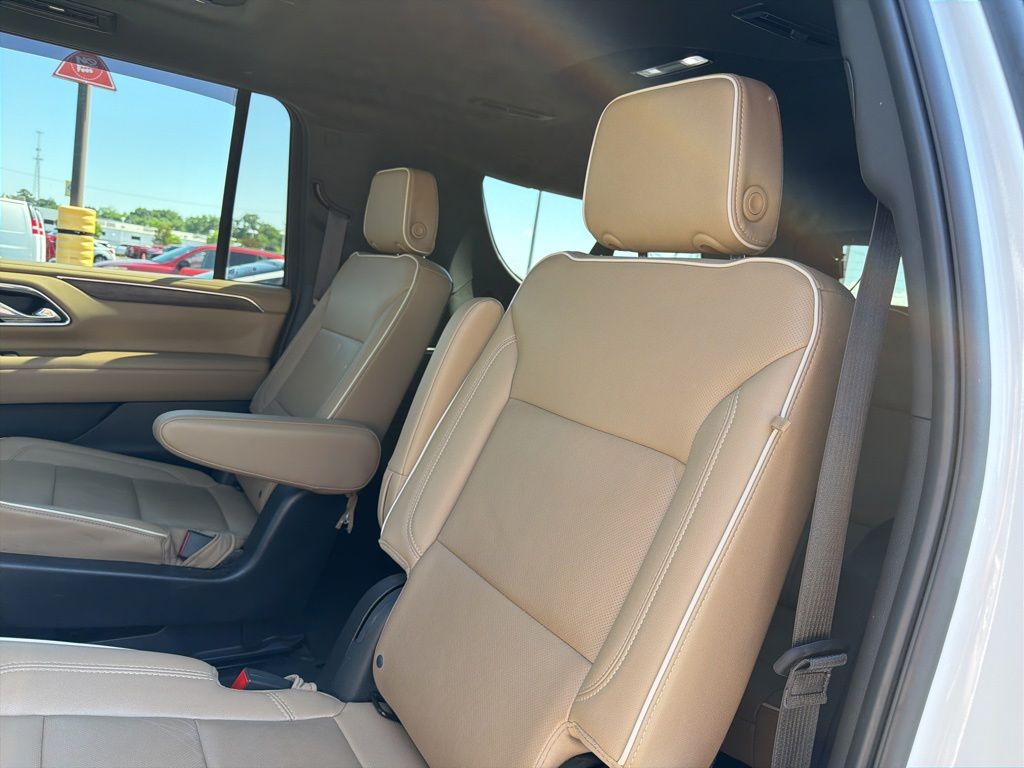 2023 Summit White Chevrolet Suburban Premier RWD SUV