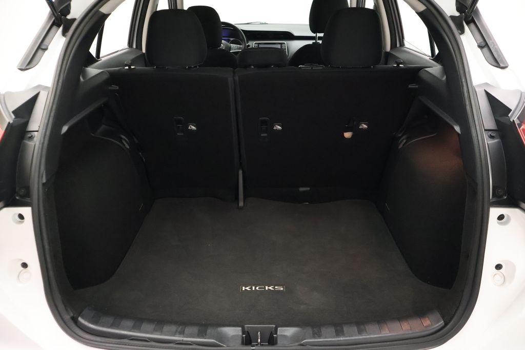 Thumbnail: 2021 Nissan Kicks - 22