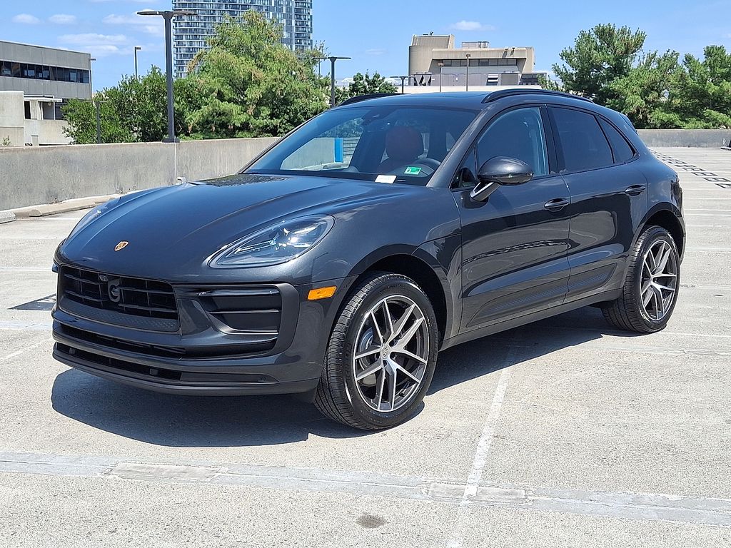 Thumbnail: 2026 Porsche Macan - 1