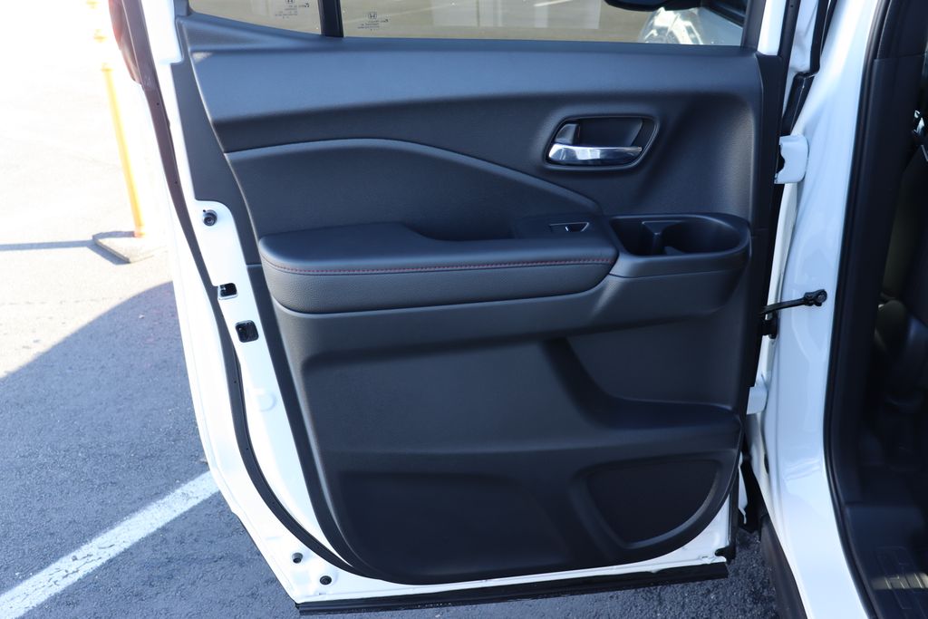 Thumbnail: 2026 Honda Ridgeline - 10