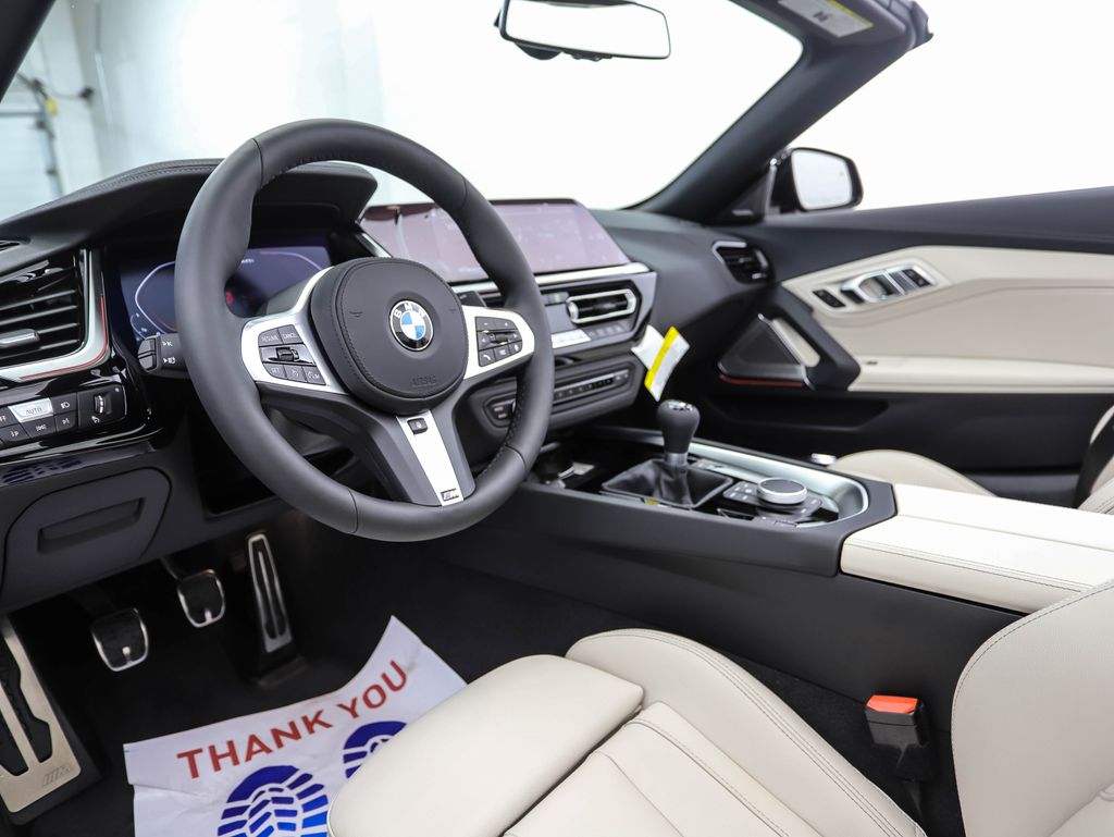 Thumbnail: 2026 BMW Z4 - 19