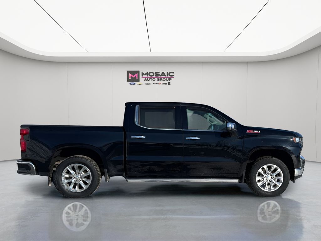 Used 2019 Chevrolet Silverado 1500 LTZ with VIN 1GCUYGEL1KZ114822 for sale in Zumbrota, Minnesota