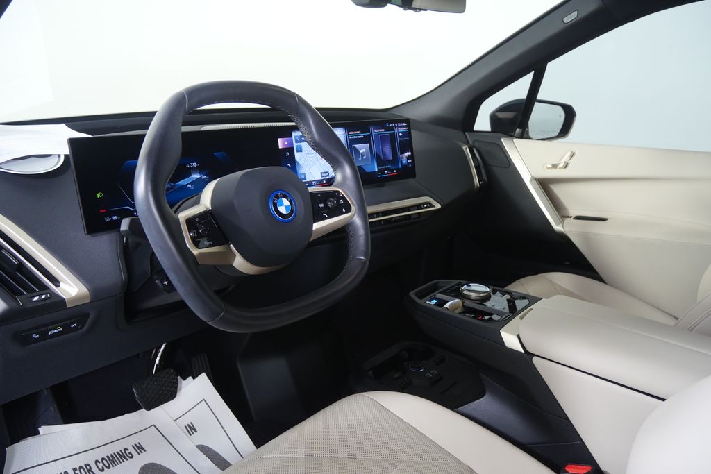 Thumbnail: 2023 BMW iX - 12