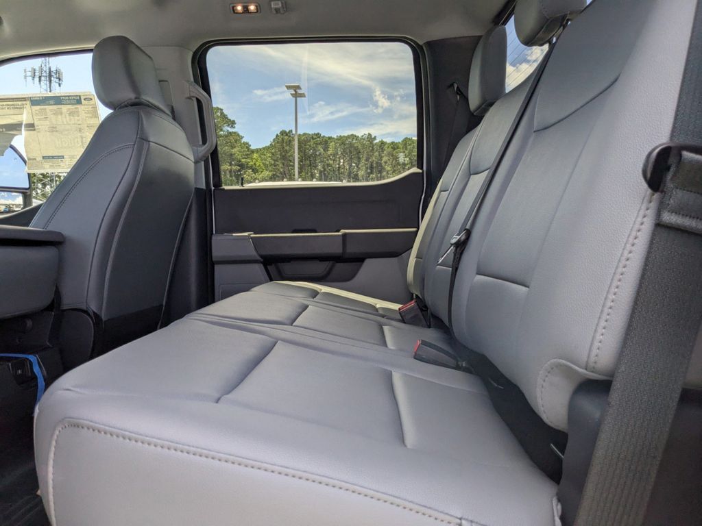 2025 Ford F-550 Chassis XL