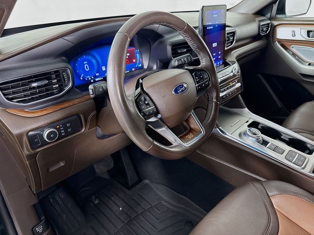 Thumbnail: 2021 Ford Explorer - 9