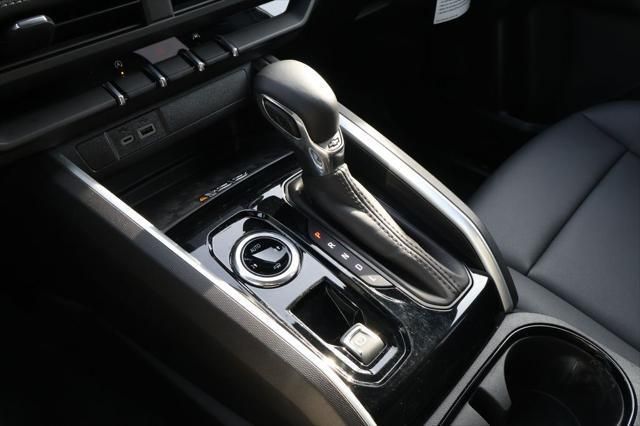 Thumbnail: 2026 Chevrolet Colorado - 29