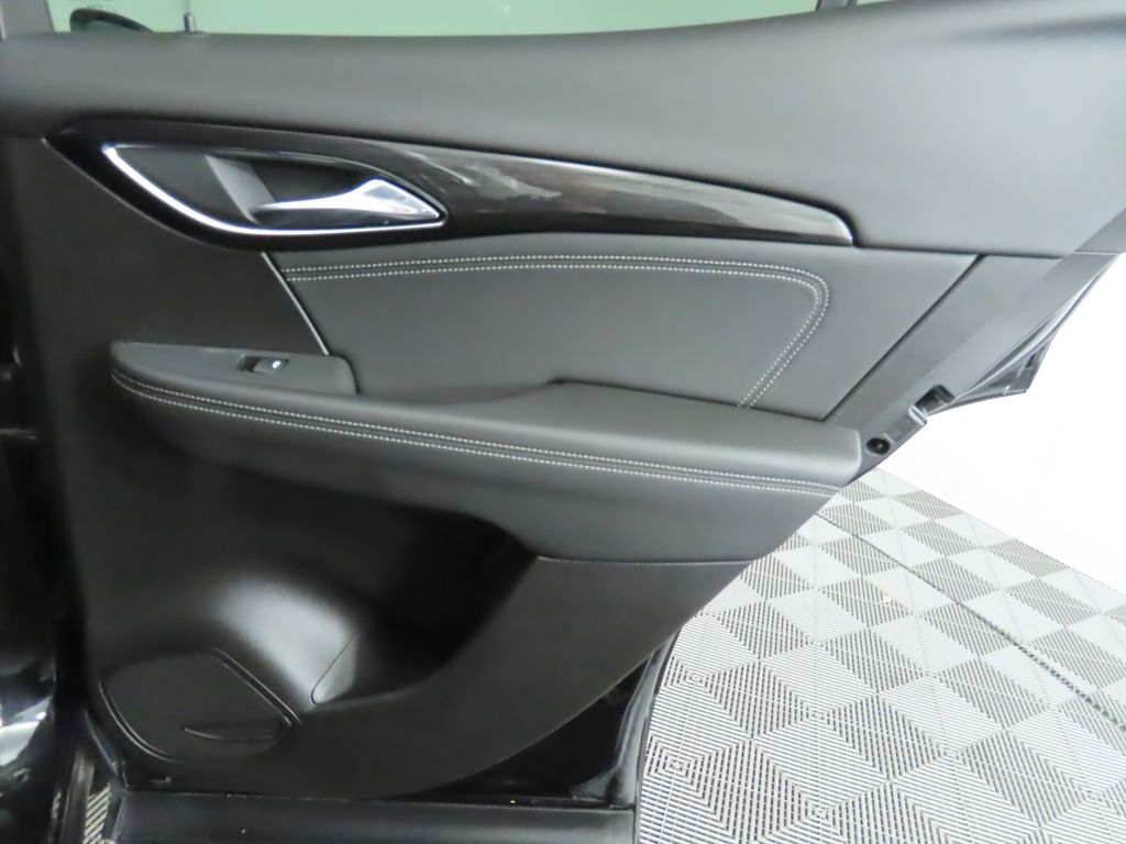 2023 Buick Envision Essence 27