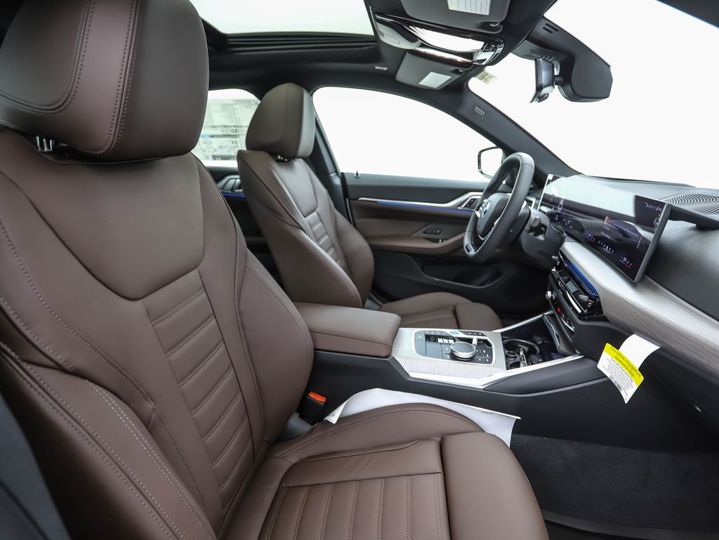 Thumbnail: 2026 BMW i4 - 31