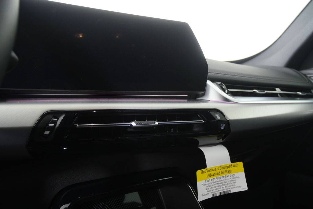 Thumbnail: 2026 BMW X1 - 21