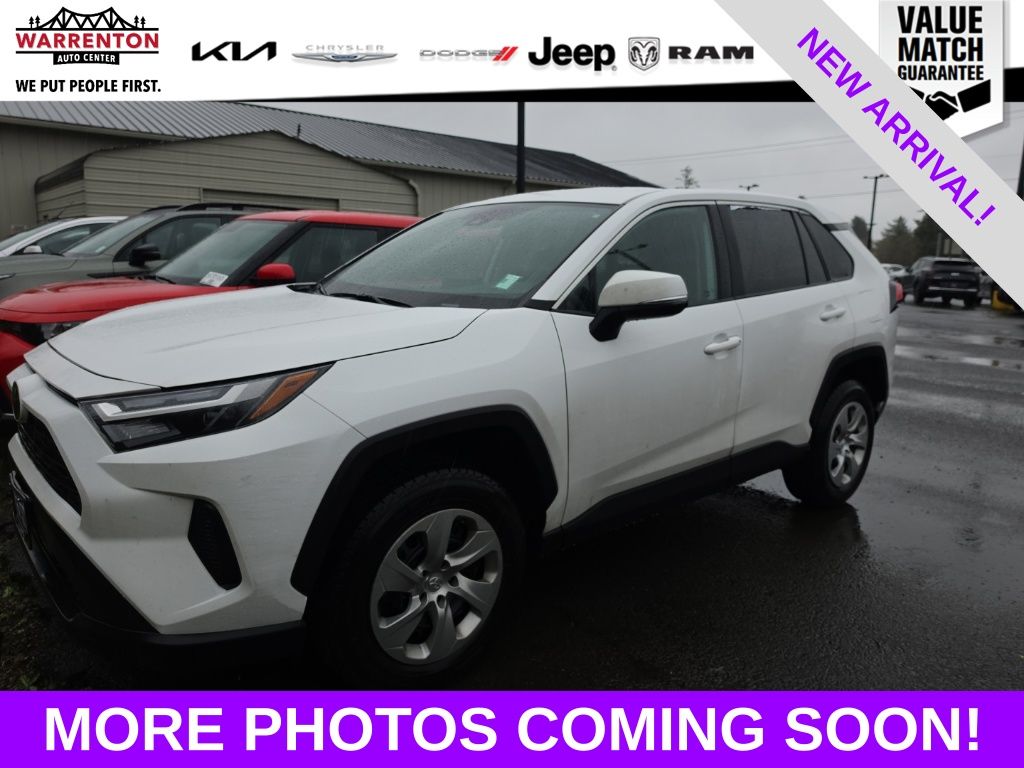 2023 Toyota RAV4 LE