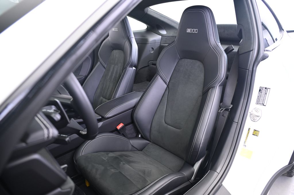 2024 Porsche 911 Carrera S 5