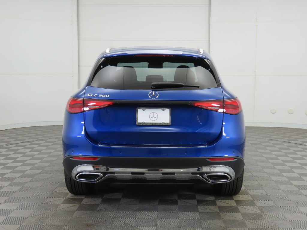 2025 Mercedes-Benz GLC 300 6