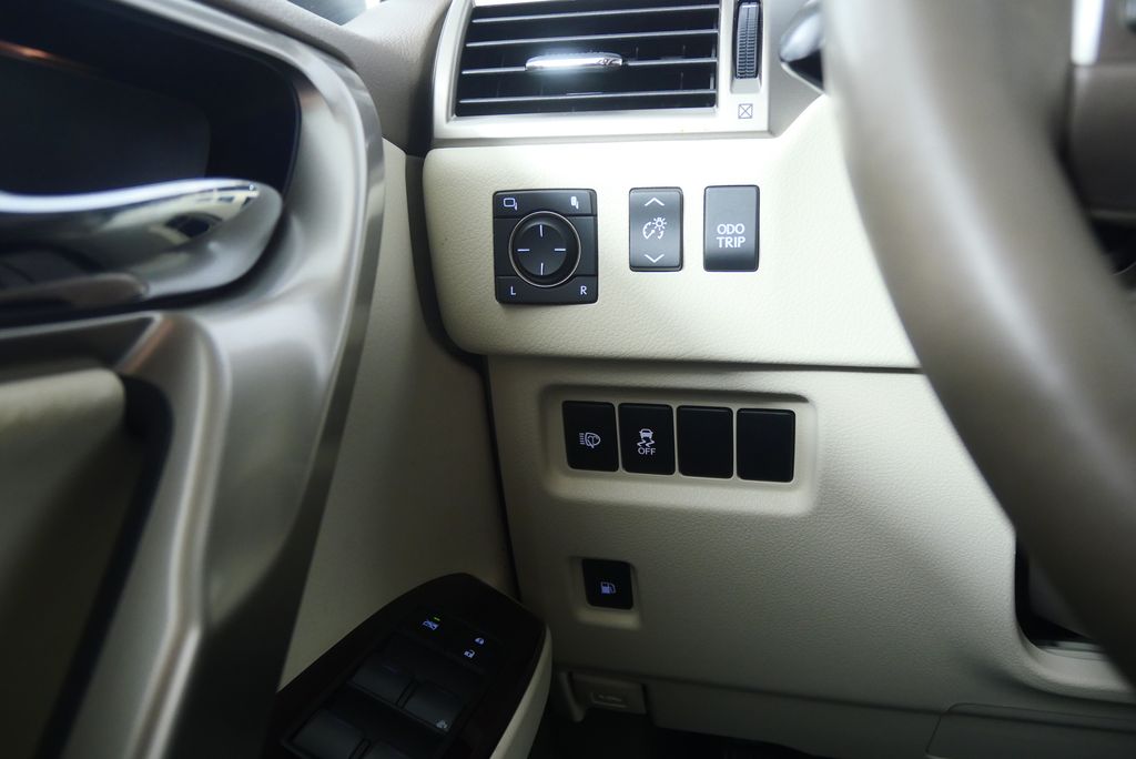 Thumbnail: 2019 Lexus GX - 20
