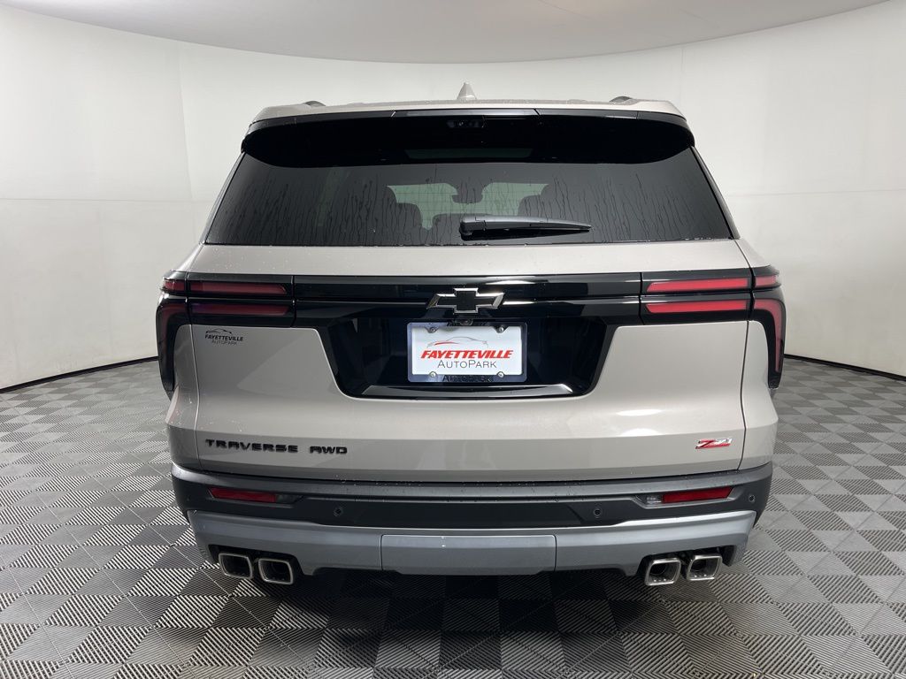 Thumbnail: 2026 Chevrolet Traverse - 4