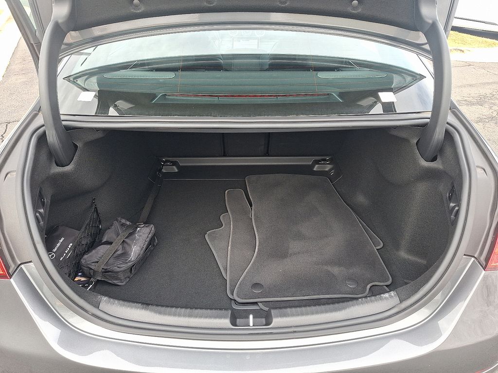 Thumbnail: 2025 Mercedes-Benz C-Class - 29