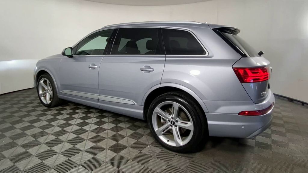 2019 Audi Q7 55 Prestige 6