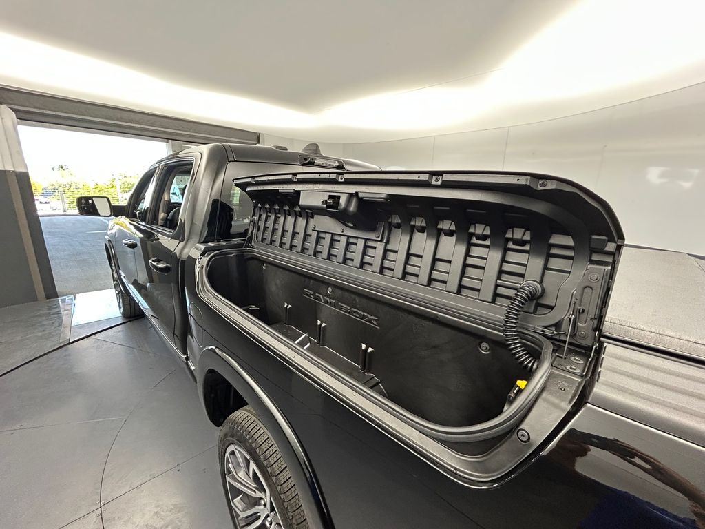 New 2026 Diamond Black Crystal Pearlcoat Ram Tungsten image 32