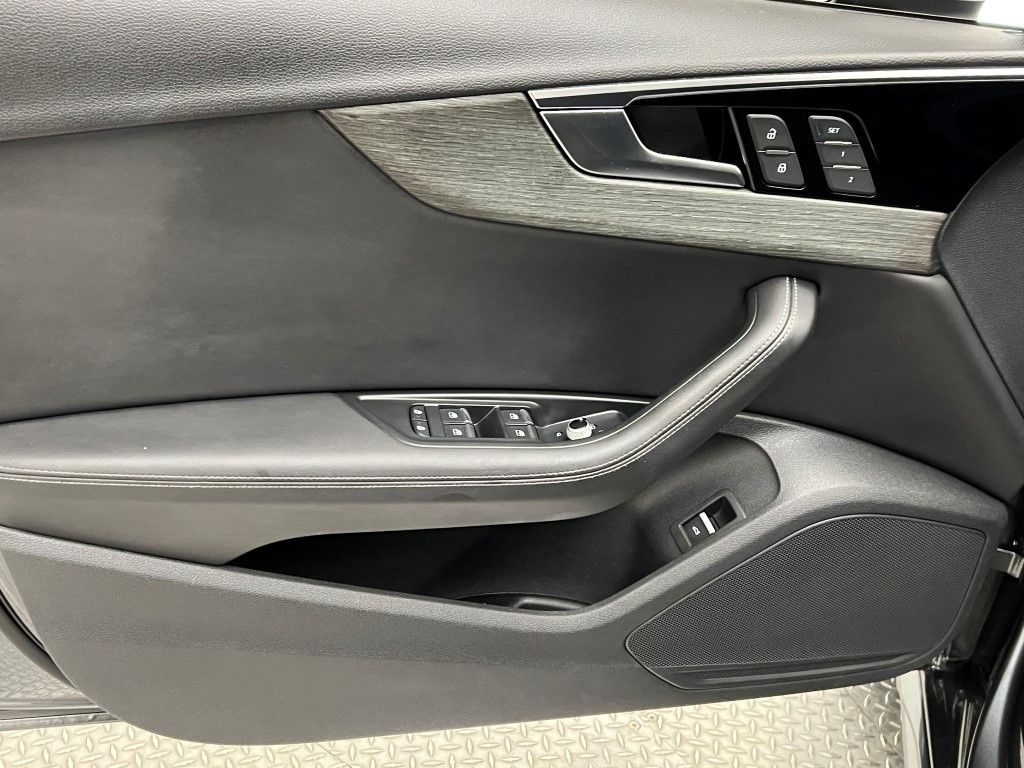 Thumbnail: 2021 Audi A4 - 29