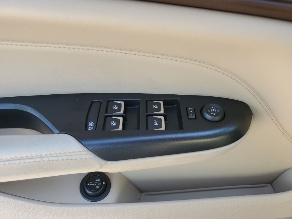 2015 Cadillac Srx  Luxury In Austin, Texas