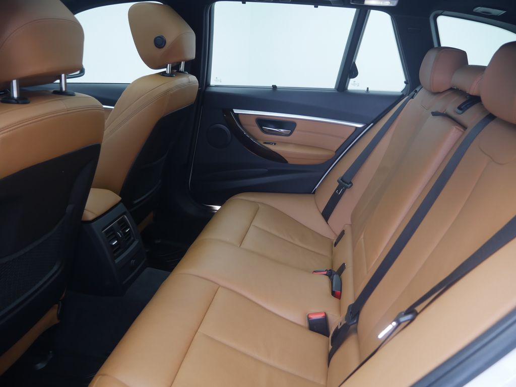 Thumbnail: 2019 BMW 3 Series - 20