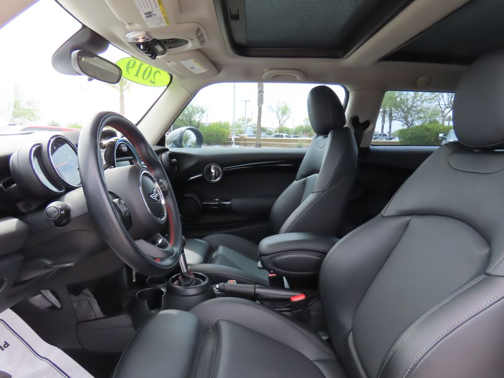 2019 MINI Cooper S 18