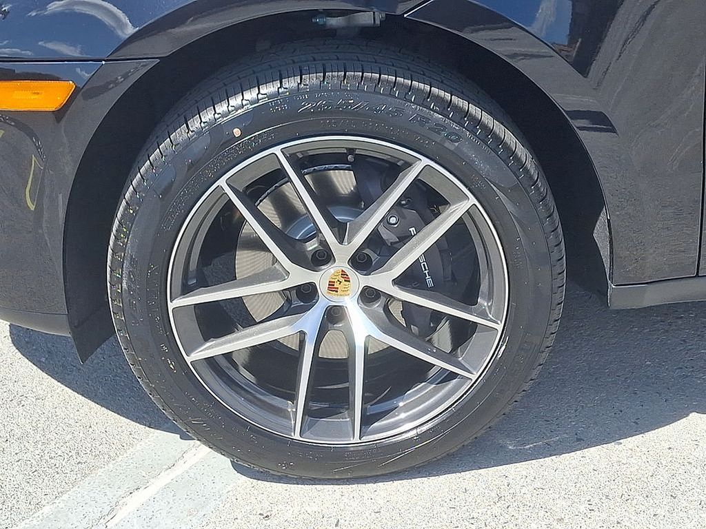 Thumbnail: 2025 Porsche Macan - 10