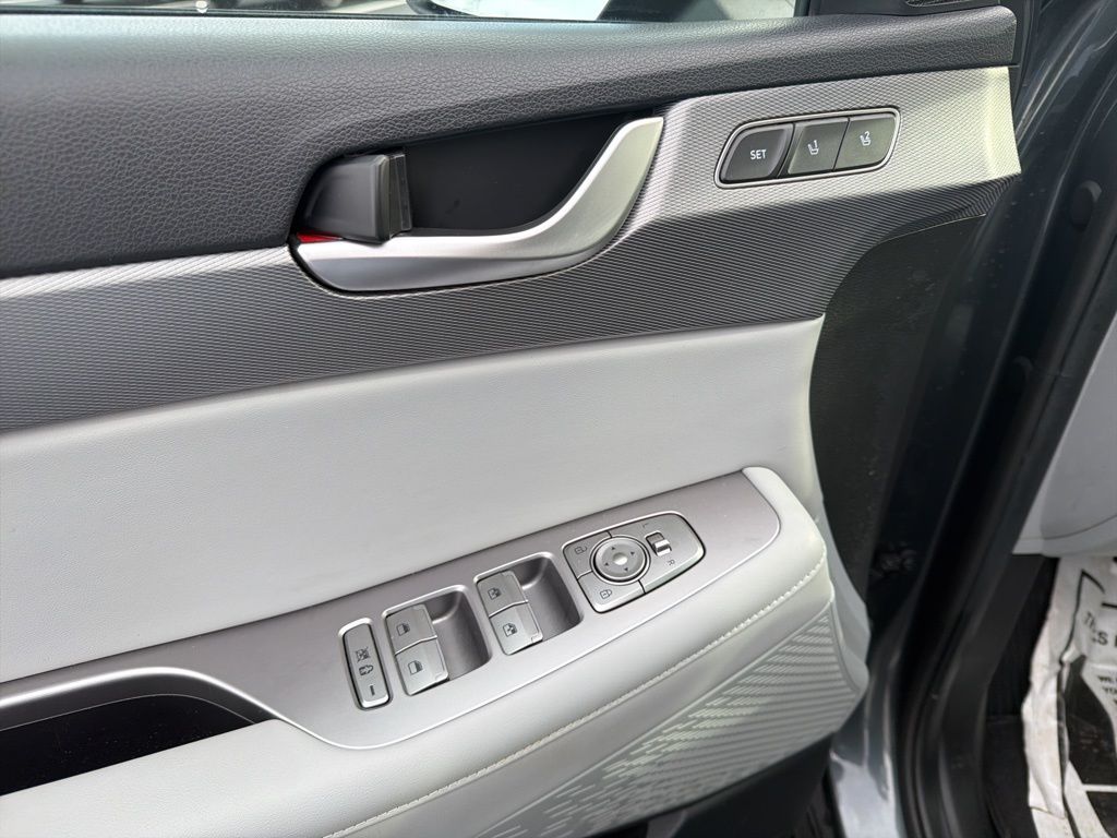 Thumbnail: 2021 Hyundai Palisade - 29