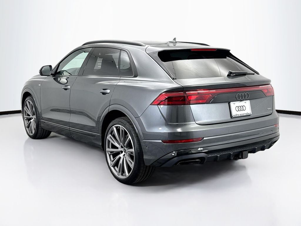 Thumbnail: 2026 Audi Q8 - 7