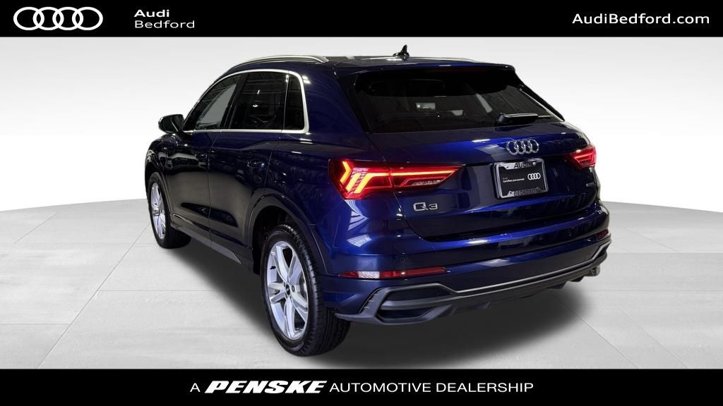 Thumbnail: 2023 Audi Q3 - 4