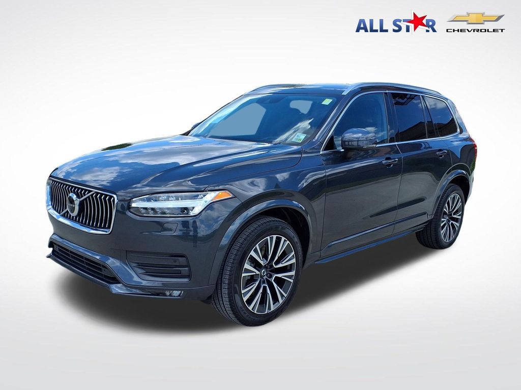 2021 Volvo XC90 T6 Momentum 7-Passenger AWD