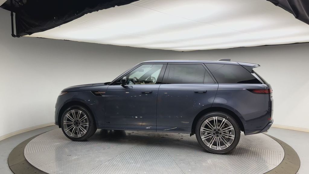 Thumbnail: 2026 Land Rover Range Rover Sport - 5