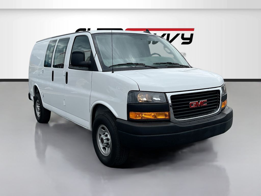 2024 GMC Savana 2500's photo