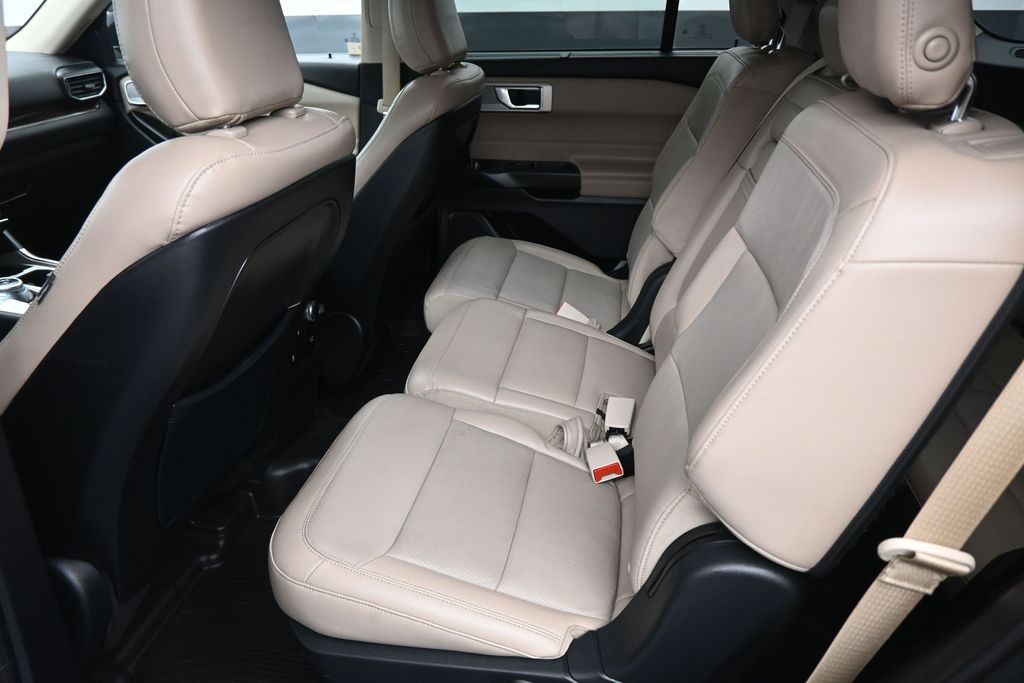 2020 Ford Explorer Limited Silver at Matthews Motors of Wilmington