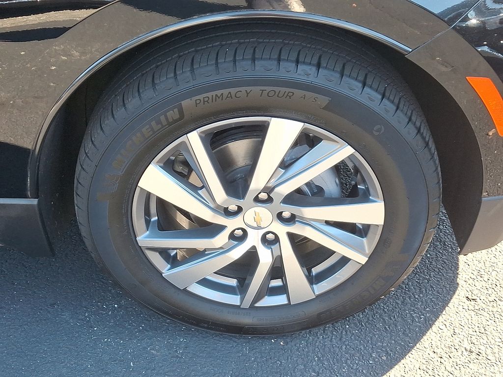 Thumbnail: 2023 Chevrolet Equinox - 8