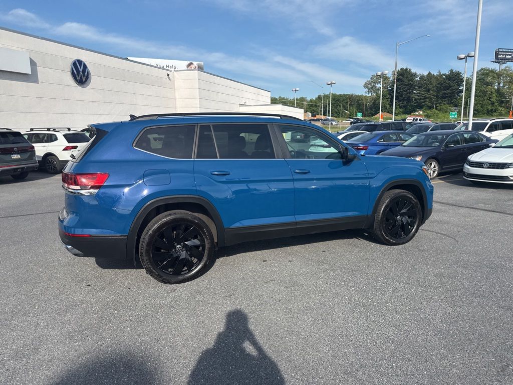 2025 Volkswagen Atlas 2.0T SE w/Technology Blue at Subaru and VW of Moon Township