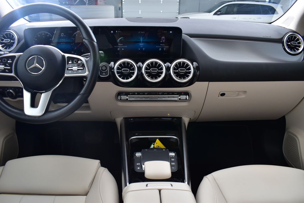 2022 Mercedes-Benz GLA 250 4MATIC 23