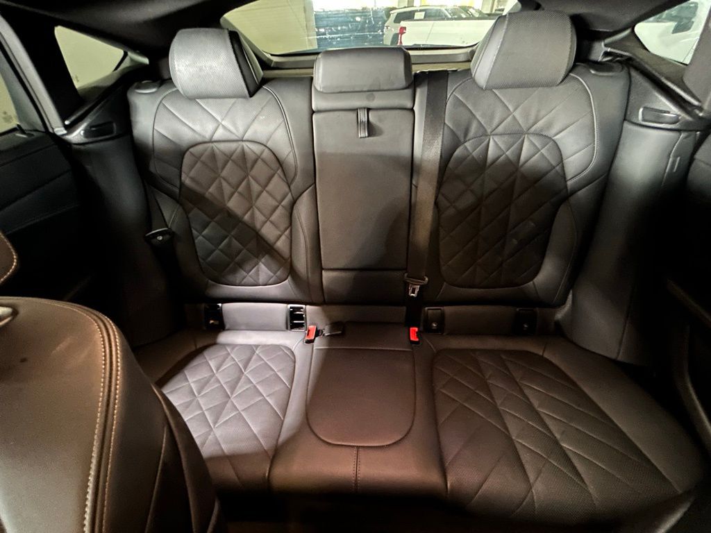 Used 2024 Black Sapphire Metallic BMW xDrive40i image 13