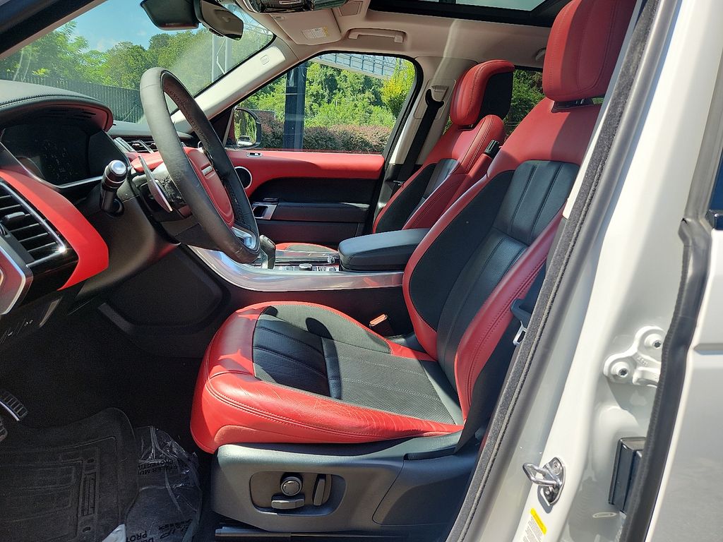 Thumbnail: 2020 Land Rover Range Rover Sport - 13