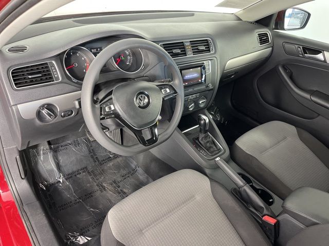 Thumbnail: 2017 Volkswagen Jetta - 13